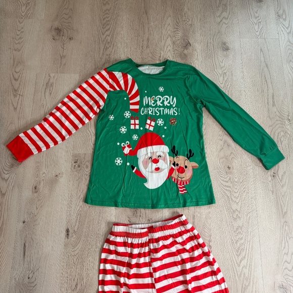 Christmas Pajamas Set Holidays Top and Pants Sz.M - Picture 4 of 5